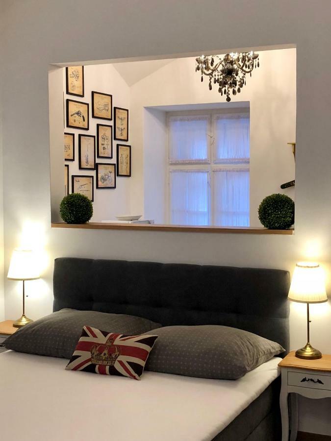Frank Apartman Deluxe Villa Eger Exterior foto
